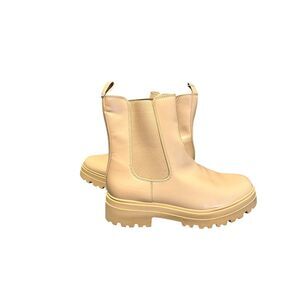 506 A New Day Beige Chunky Chelsea Boots Women’s 9.5 Lug Sole Ankle Boots